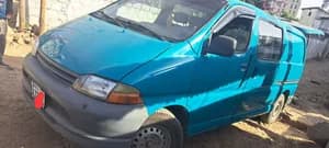 Toyota 2Lt Dolphin Fabrica Van