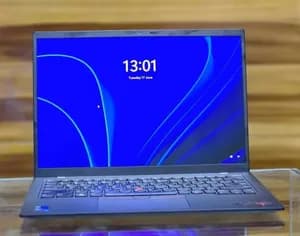 Lenovo ThinkPad X1 Carbon Laptop