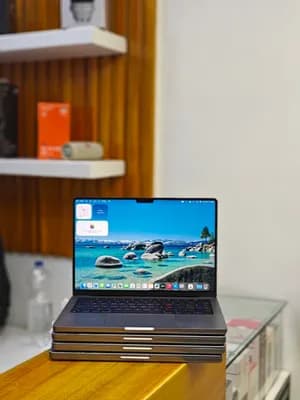 Apple MacBook Pro M1 Pro 14-inch