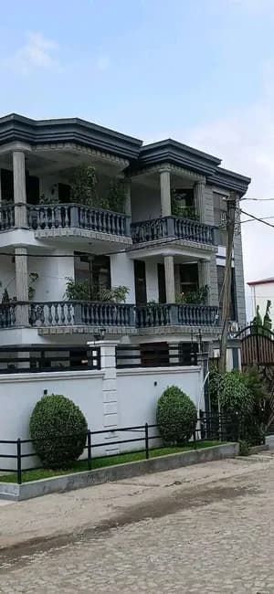 Modern G+2 House in Ayat