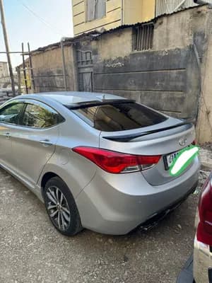 Hyundai Avante 2012