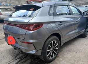 BYD e2