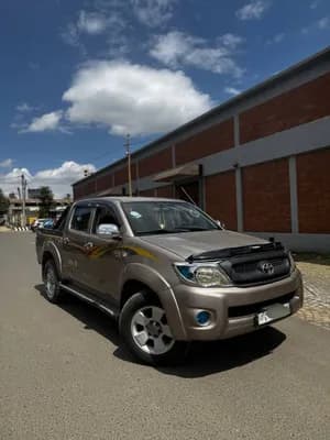 Toyota Hilux Double Cab 2010