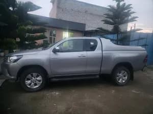 Toyota Hilux Extra Cab 2019