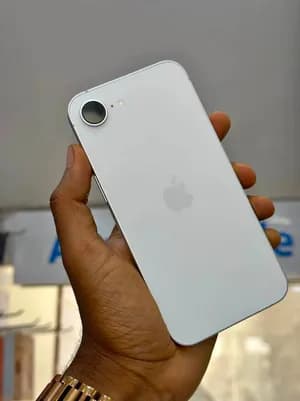 iPhone 16e 128GB