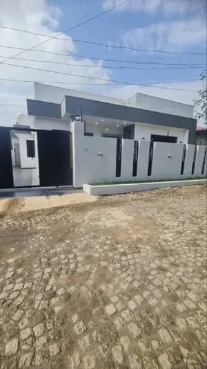 300 Sqm House for Sale in Ayat