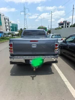 Toyota Hilux Revo (Kincub) 2010 2.4L