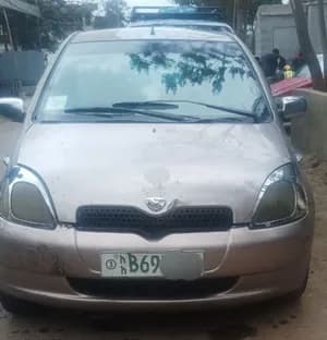 Toyota Vitz 2001