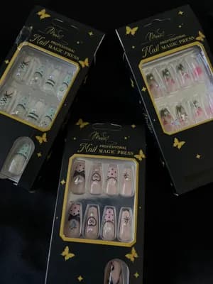 12 pieces press on nails