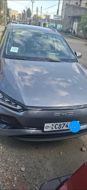 BYD e2 2025