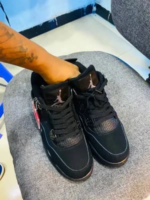 Nike Air Jordan 4 Black Cat