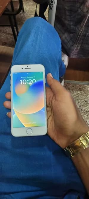 Apple iPhone 8 64GB White