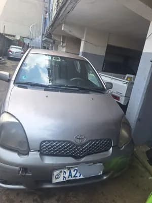 Toyota Vitz Yaris 2005 1000cc