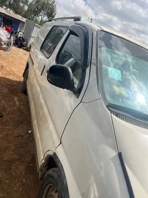 Toyota Hiace Dolphin Half Van