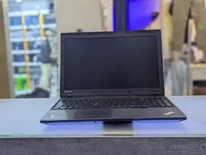 Lenovo thinkpad 4GB 500GB 15.6 inch