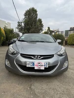 Hyundai Avante 2012