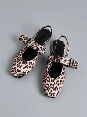 MAX Buckle detail mules 37