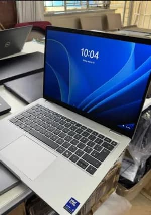 Dell Ultra 5 32GB 512GB 14 Inch