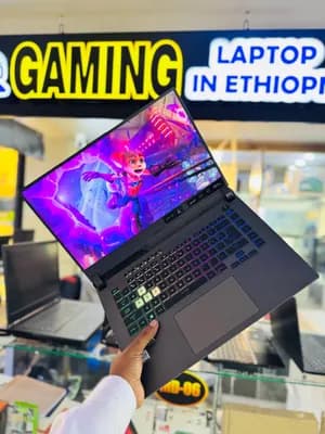 ASUS ROG STRIX 512GB SSD 16GB DDR5 15.6"