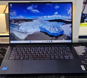 Lenovo Yoga Core i7 16GB 1TB