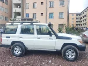 Toyota Landcruiser Mark 2 2012