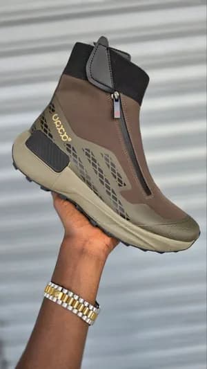 Ecco boots waterproof