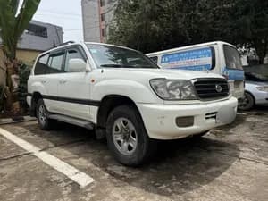Toyota Land Cruiser 105 2002