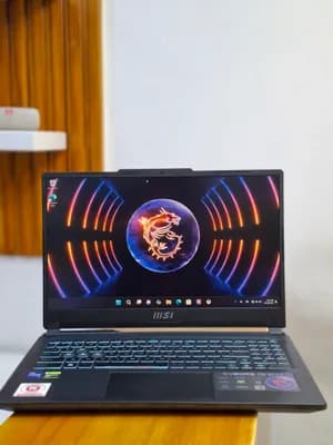 MSI Cyborg 15 i7 RTX 4050