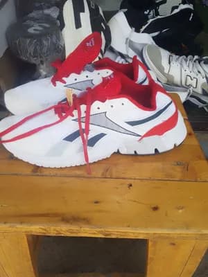 Reebok Sneakers Size 42 New