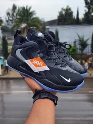 Nike Just Do It Sneakers