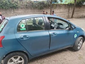 Yaris Compact 2005
