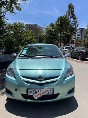 Toyota Yaris Belta 2006