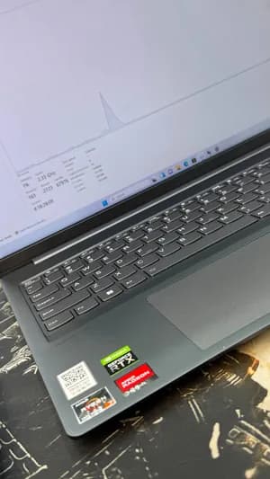 Lenovo Ideapad 16 16GB RAM 512GB SSD