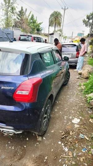 SUZUKI SWIFT 2022/10 27,000km used