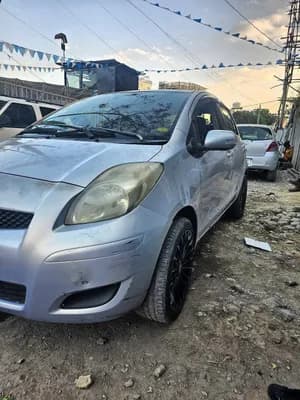 Toyota Yaris Compact 2010