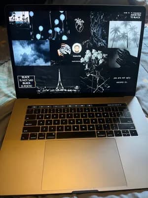 Apple MacBook Pro 2017 15 Inch