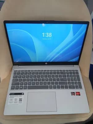 HP Notebook Ryzen 5 7520 Touch
