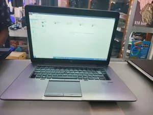 HP EliteBook 850 G2 i7 4GB