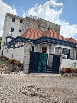Villa for Sale in Summit