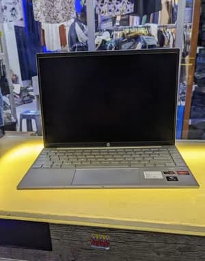 Hp pavilion 512GB 14 inch