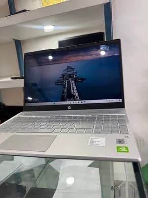 HP Pavilion i7 16GB RAM 512GB SSD