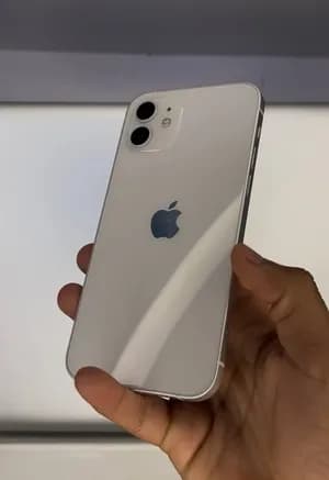 Apple iPhone 12 64GB White