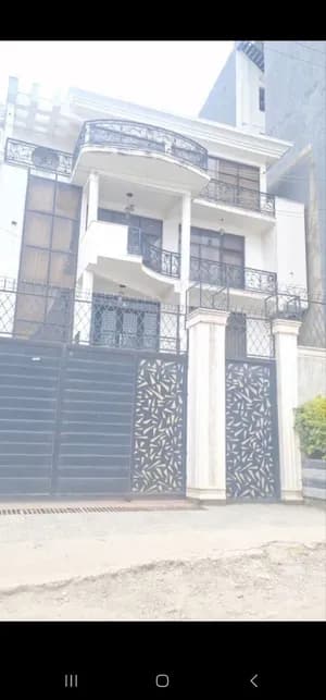 Modern G+3 Residential House 370sqm