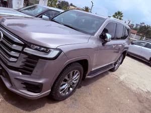Toyota Land Cruiser VXR 2022