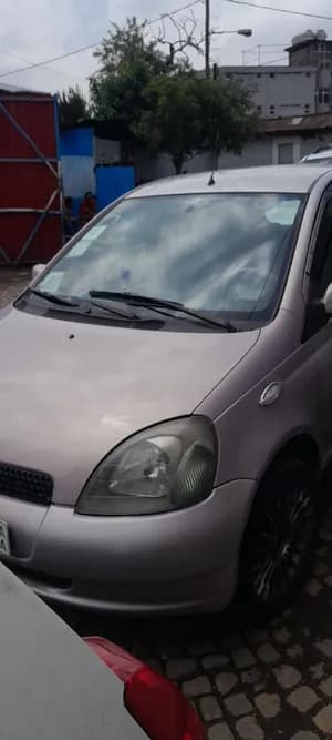 Toyota VitZ 08/2000