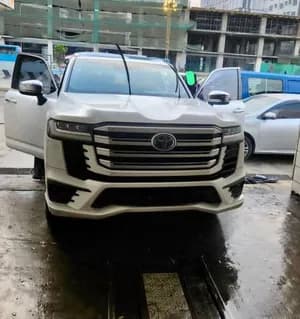Toyota Land Cruiser V6 VX.R 2023