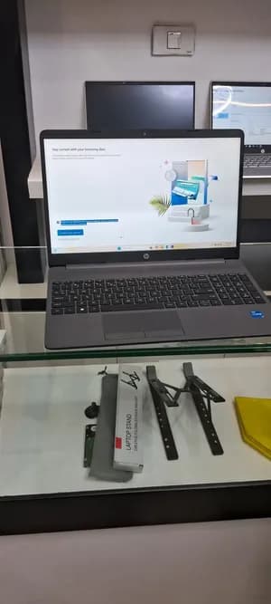 HP Notebook 15.6 Touchscreen i5 12th Gen