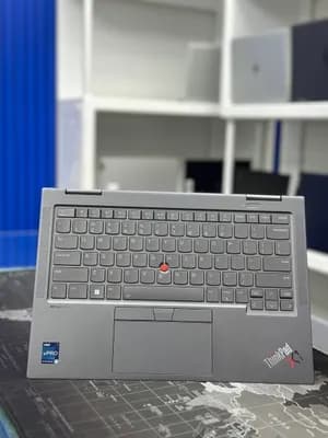 Lenovo X1 Yoga i7 12th Gen