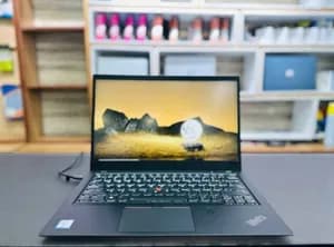 Lenovo ThinkPad X1 Carbon Laptop