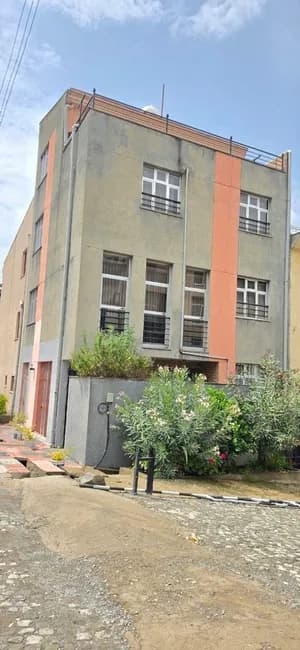 G+3 House for Sale in Summit